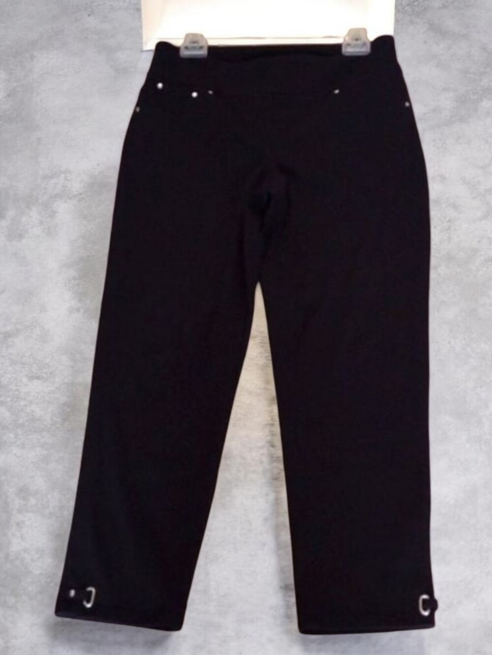 Ruby Rd. Black Stretch ankle Pants Women's Size 10 Stud Details